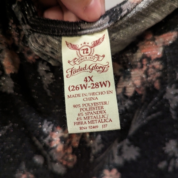 Faded Glory Women's 4X (26W/28W) Black Floral Sparkle Top Back Straps - Picture 3 of 5